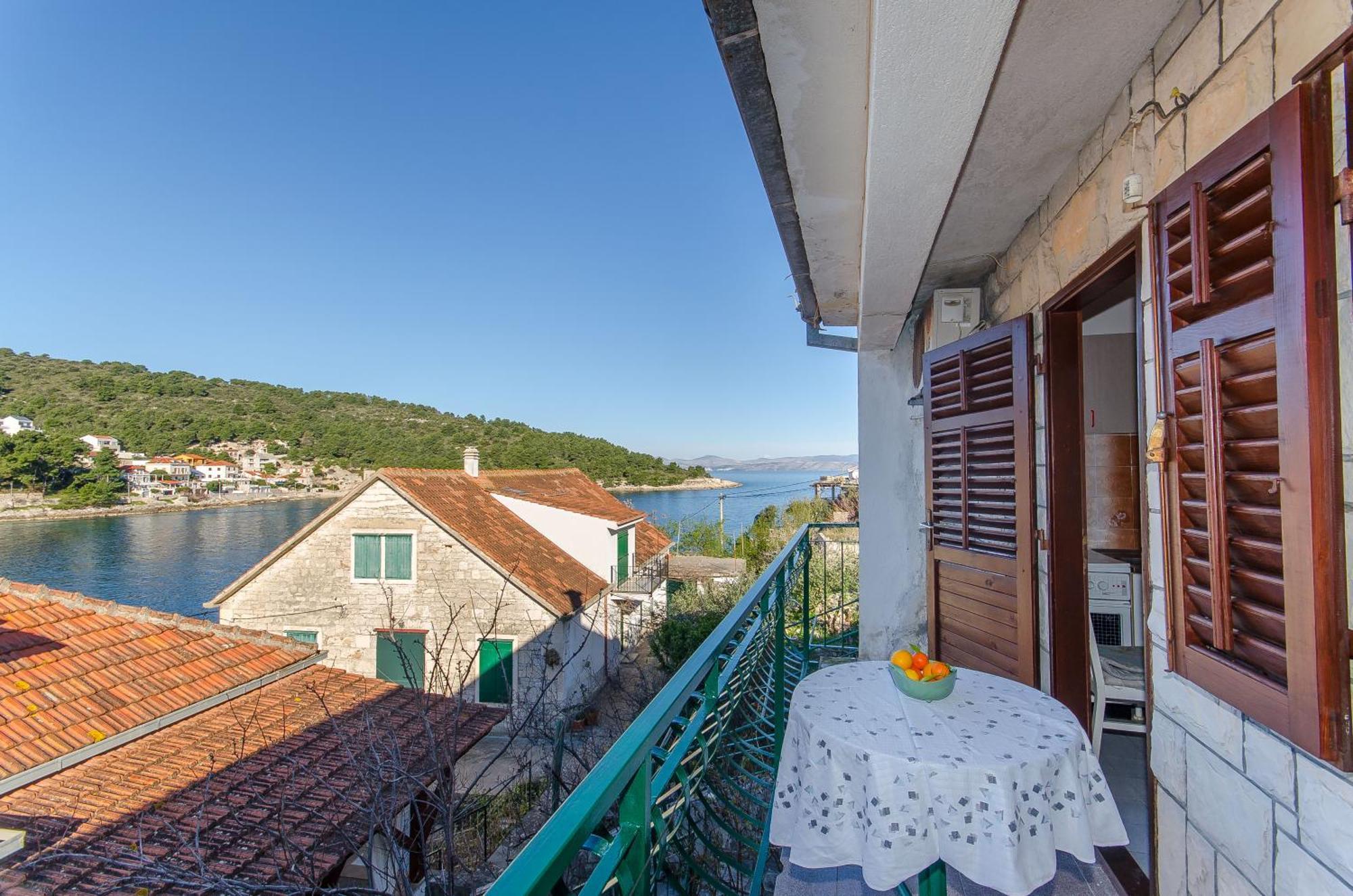 Apartments Lorena Stomorska Dış mekan fotoğraf